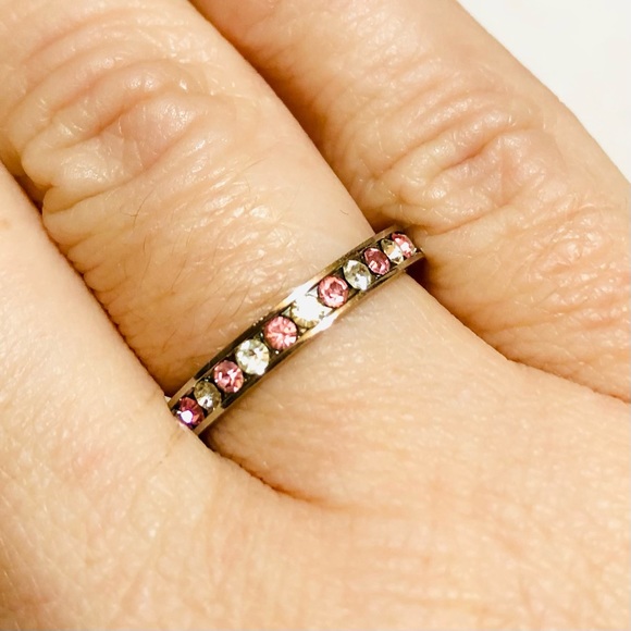 Jewelry - Pink and White Faux diamonds Ring